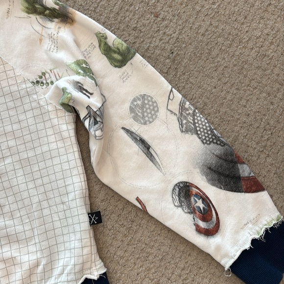 Marvel Avenger Short Hoodie - Picture 3 of 4